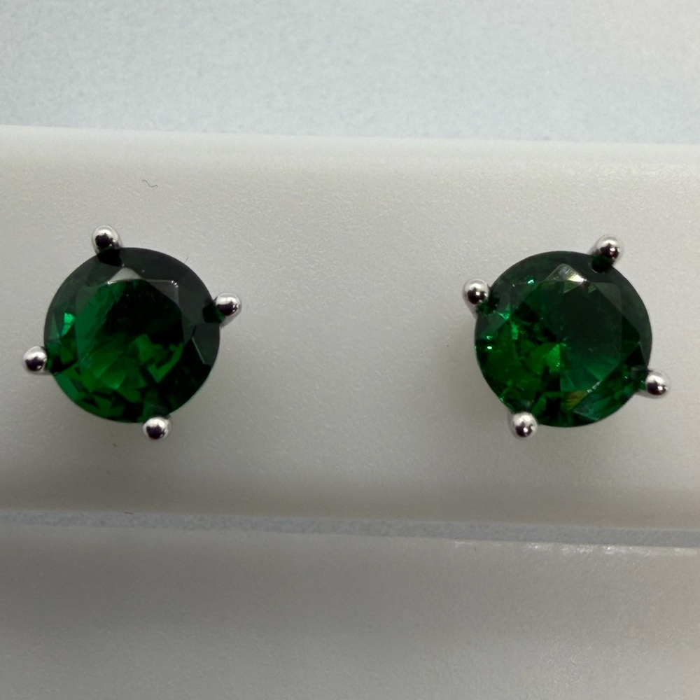 Green Nano Emerald Stud Earrings 925 Sterling Silver, Round Cut NEW